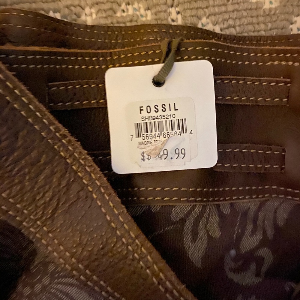 Fossil Maggie Tote - Picture 2 of 3